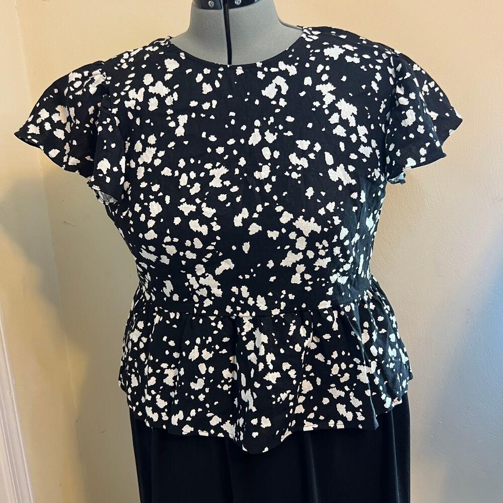 Who What Wear Peplum Blouse XXL Black White Abstract Linen Blend Top Flutter